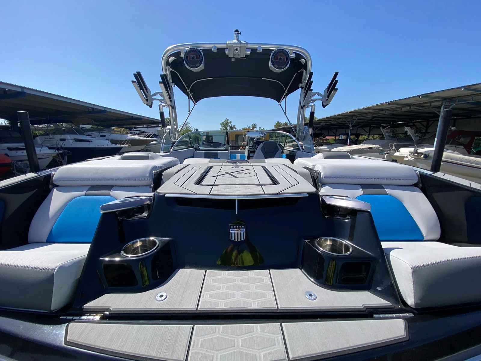 Mastercraft X24 gallery image 19 - Diamantides Yachting