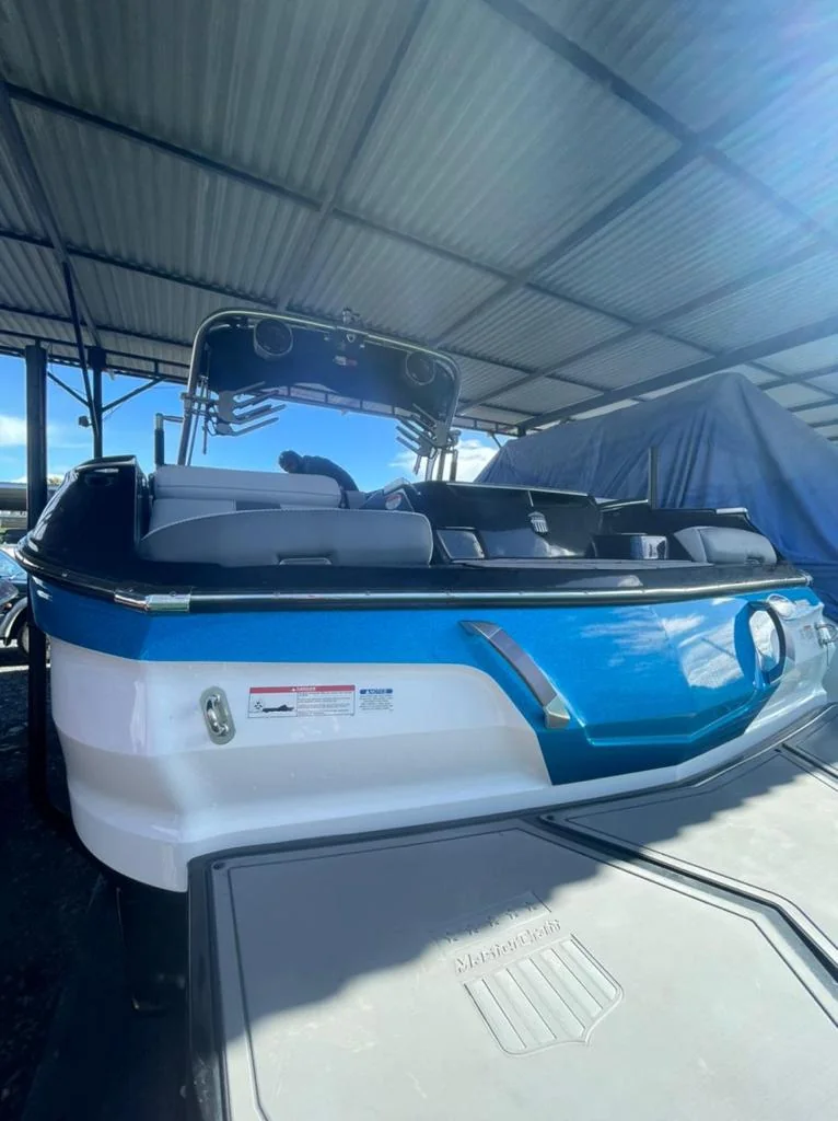 Mastercraft X24 gallery image 5 - Diamantides Yachting