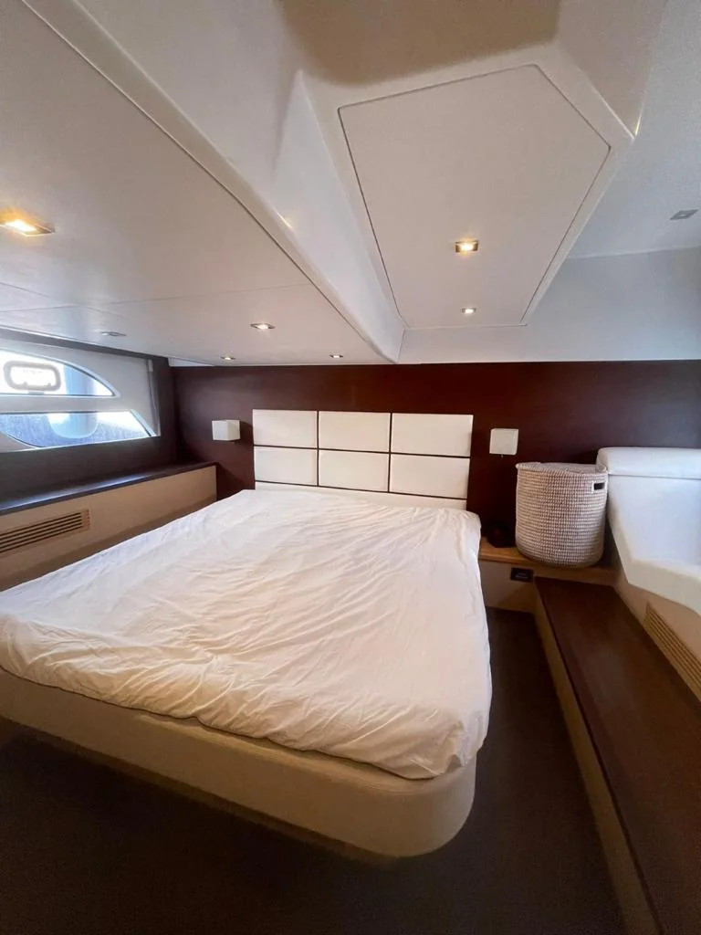 Beneteau Monte Carlo 47 Flybridge gallery image 15 - Diamantides Yachting