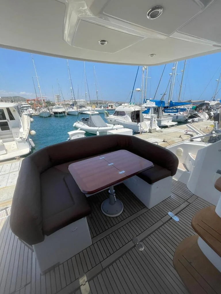 Beneteau Monte Carlo 47 Flybridge gallery image 5 - Diamantides Yachting