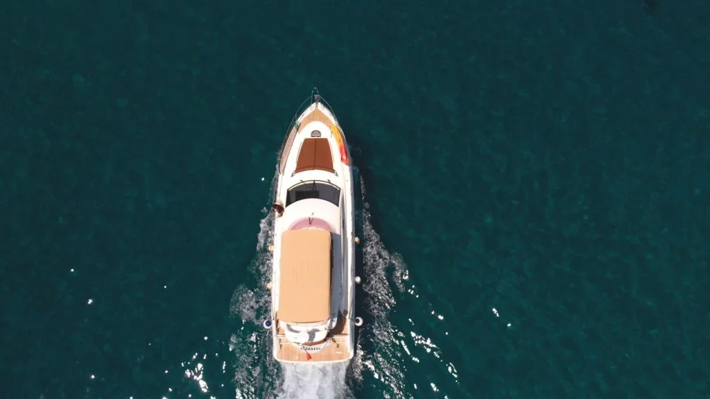 Beneteau Monte Carlo 47 Flybridge gallery image 2 - Diamantides Yachting