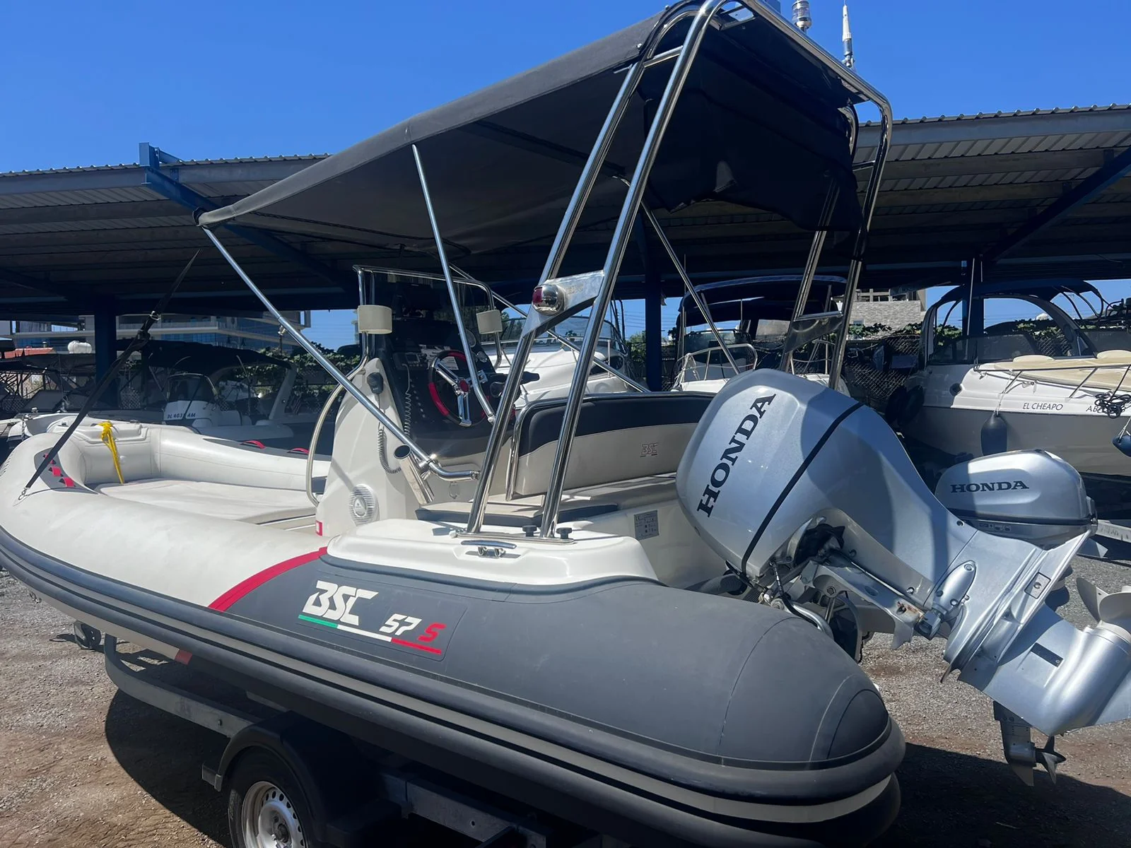 BSC 570 gallery image 8 - Diamantides Yachting