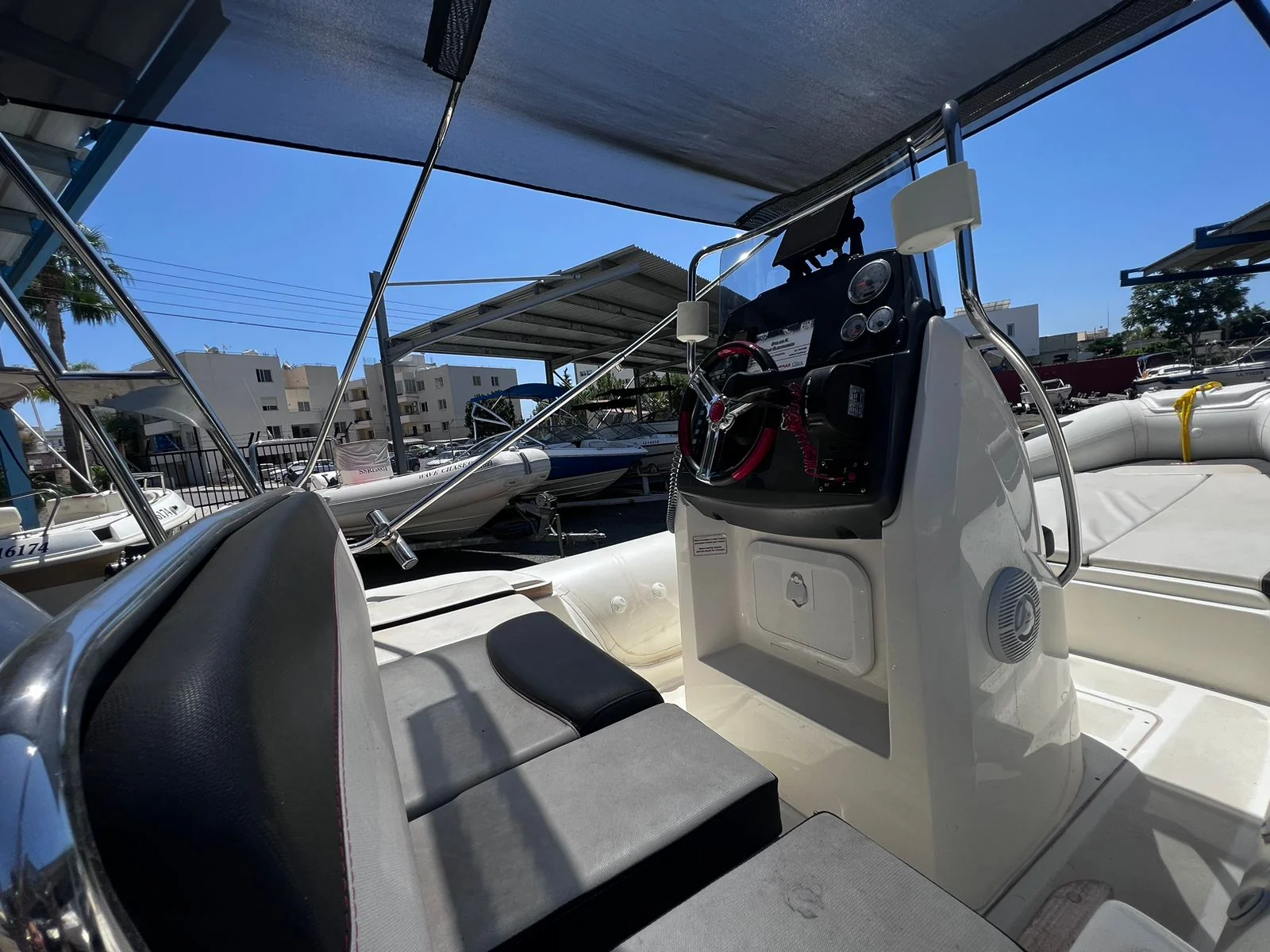 BSC 570 gallery image 2 - Diamantides Yachting