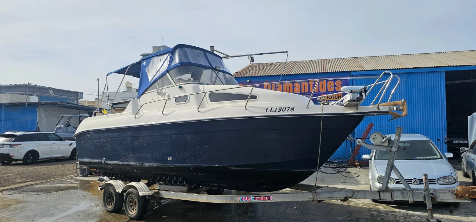 Drago 26 gallery image 2 - Diamantides Yachting