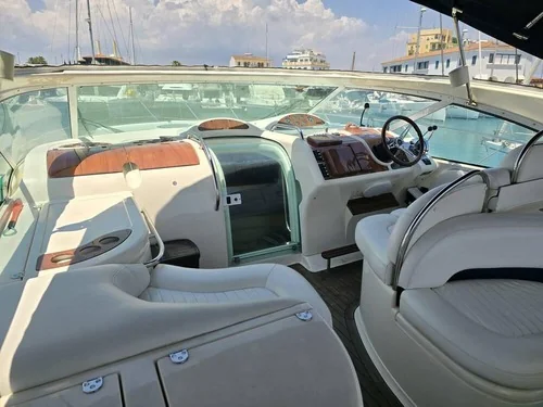 Fairline Targa 43 (1998) gallery image 2 - Diamantides Yachting
