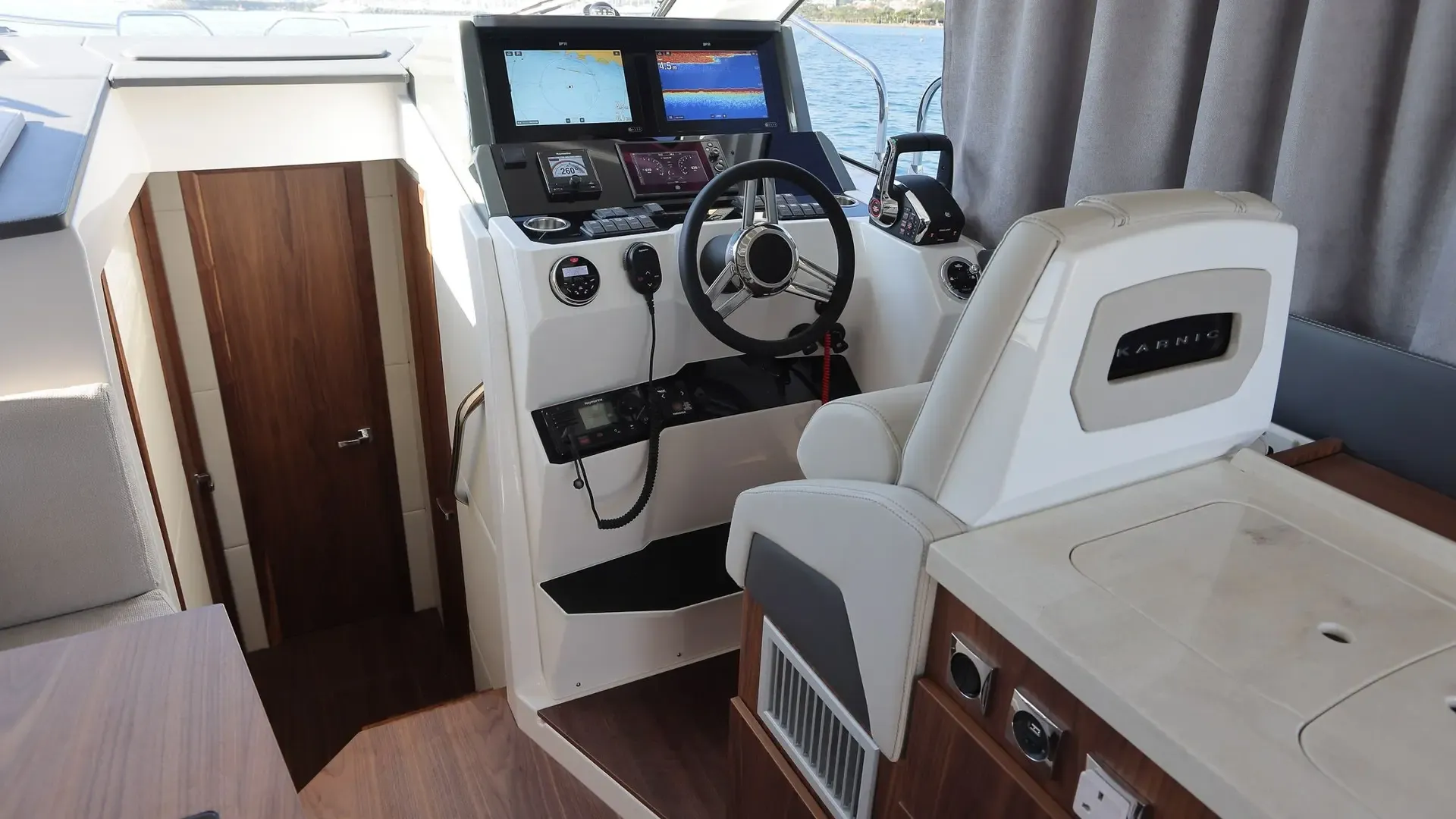 Karnic s37x (2025) gallery image 12 - Diamantides Yachting