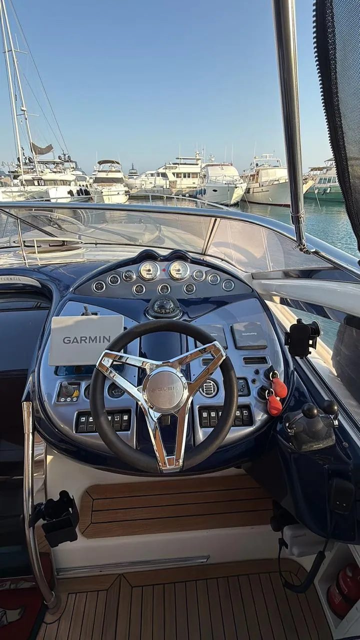 Azimut Atlantis 47 gallery image 15 - Diamantides Yachting
