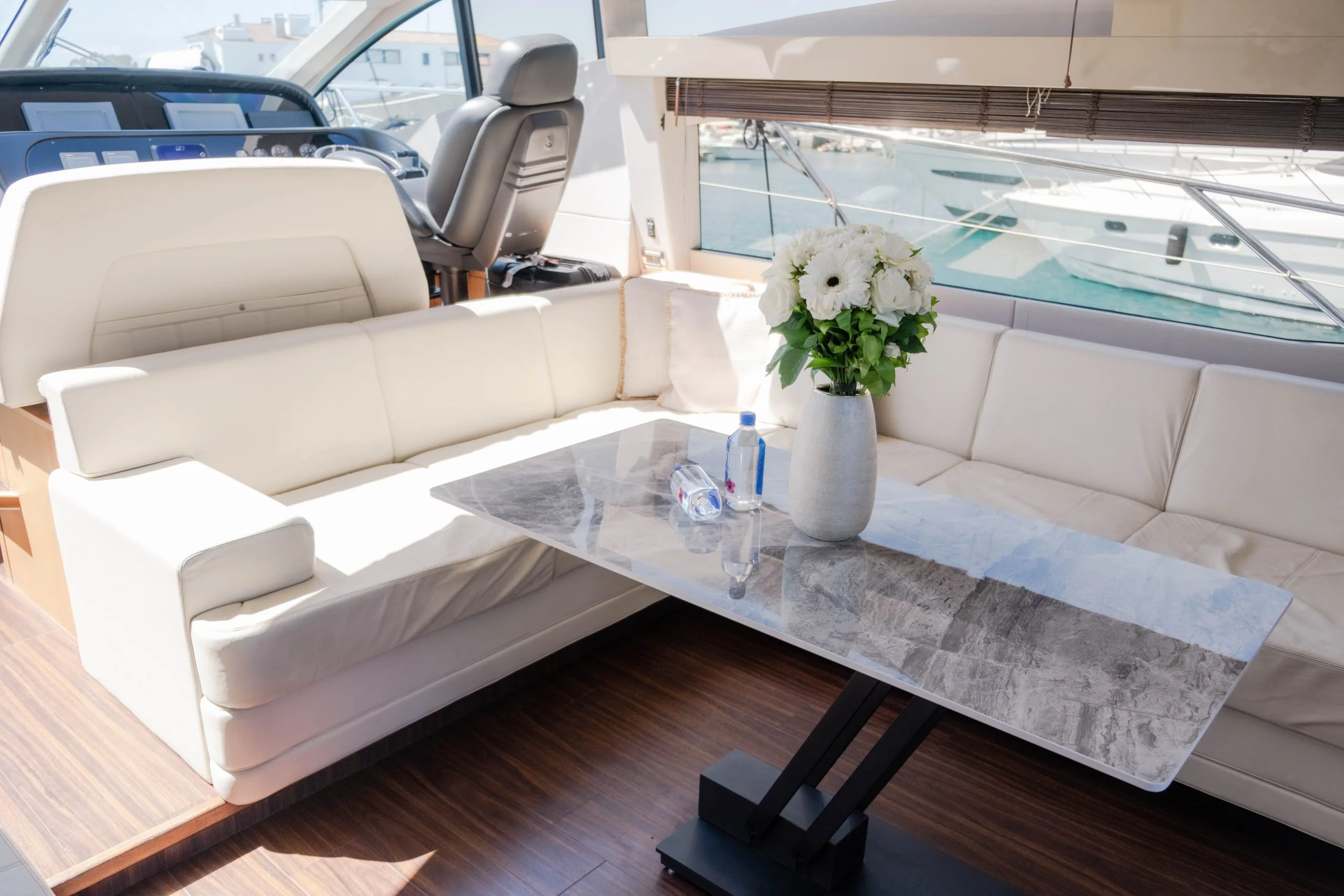 Sunseeker Predator 64 (2008) gallery image 7 - Diamantides Yachting