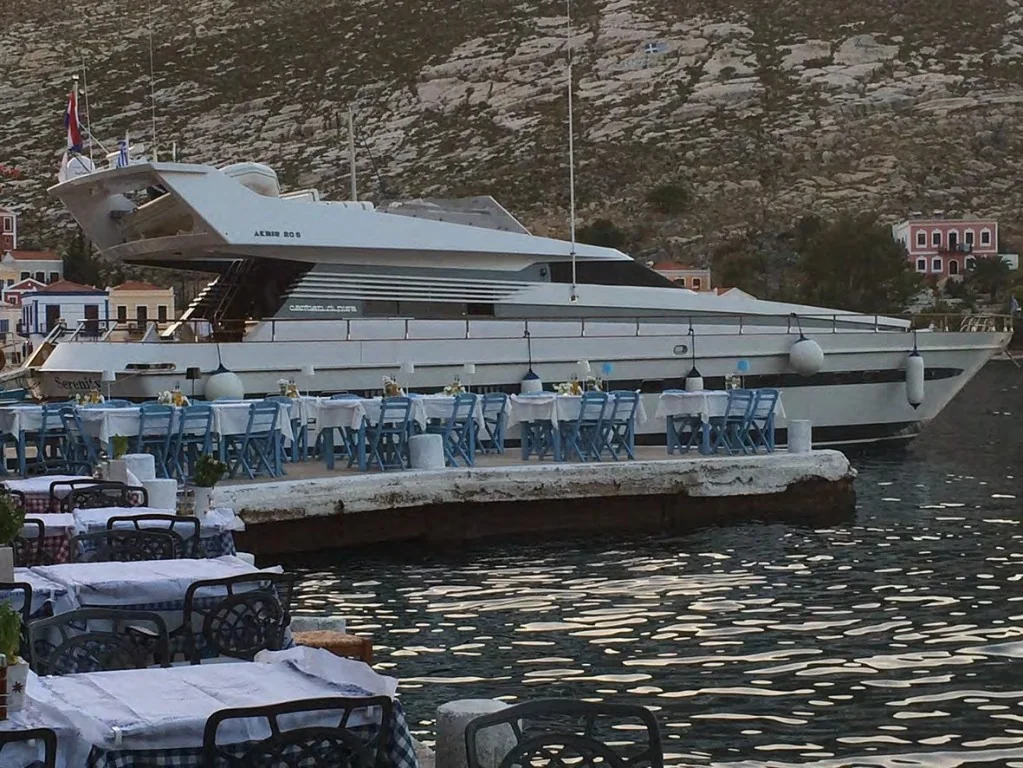 Cantieri Di Pisa AKHIR 22 S gallery image 8 - Diamantides Yachting
