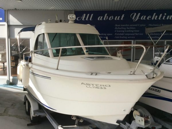 BENETEAU Antares Boat - Image 2