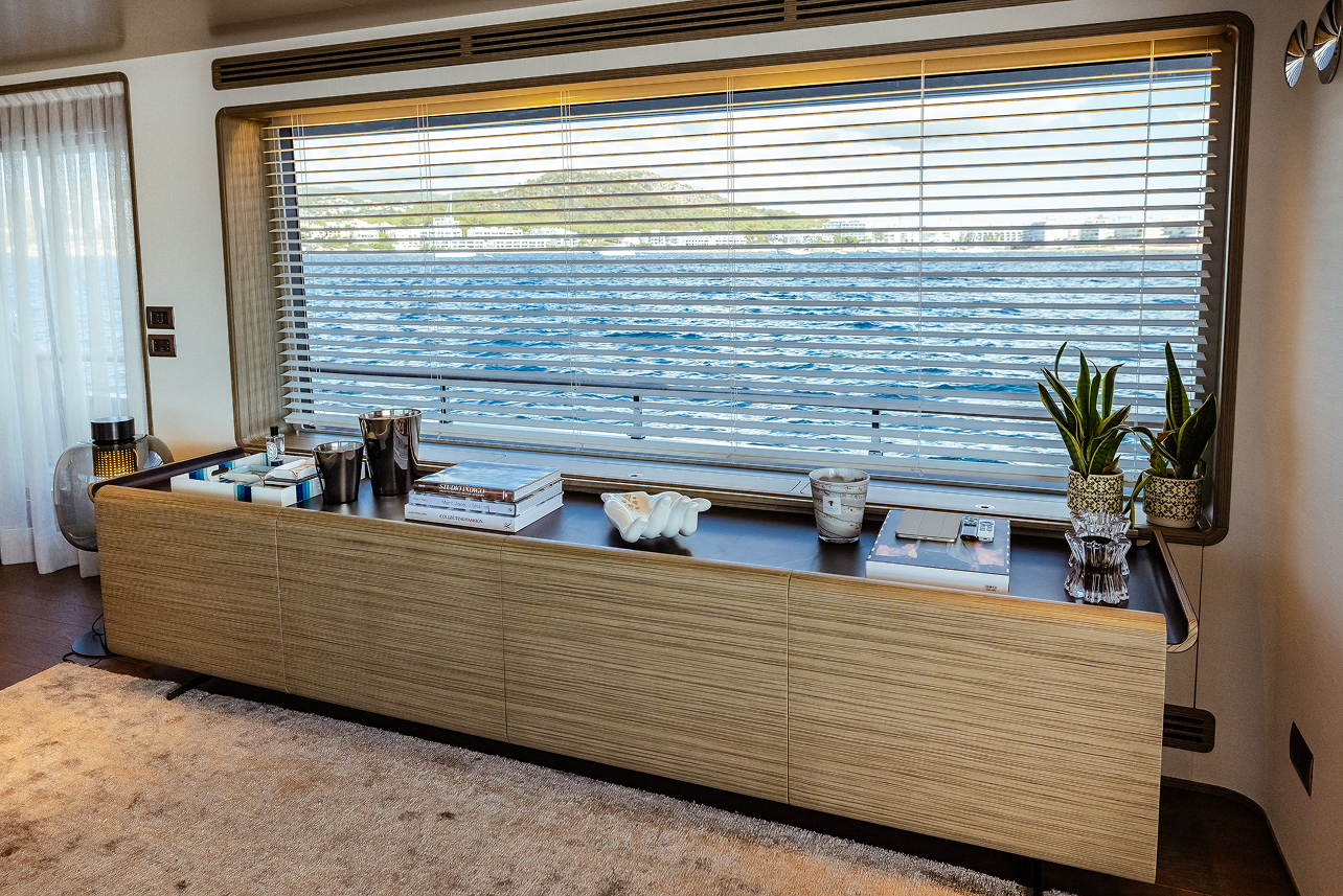 Custom Line Navetta 30 (2022) - Image 5